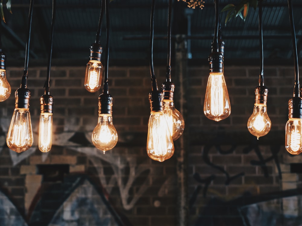 Enhance The Look Of Your Room With Top-Notch Lamps