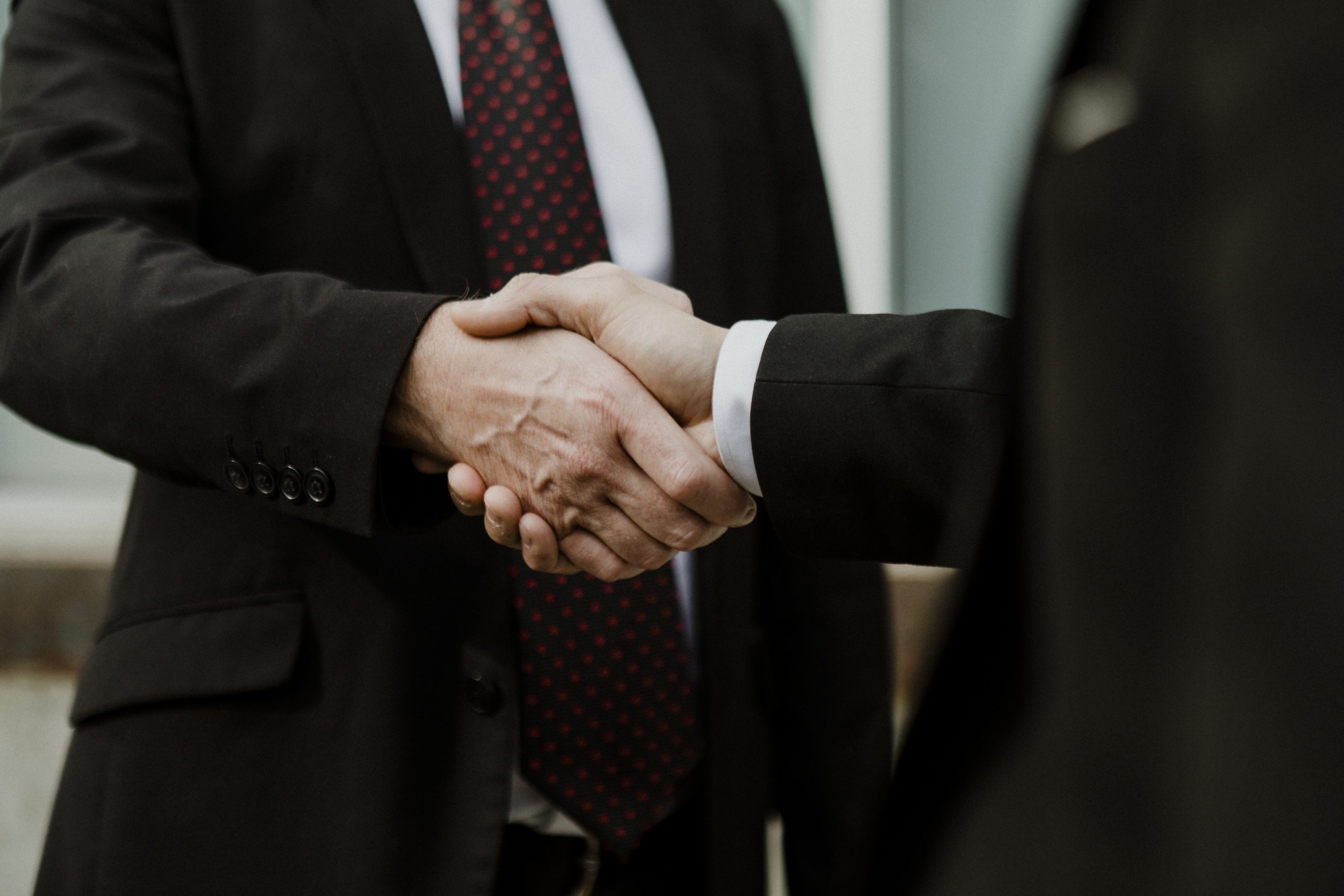 4 Key Reasons to Get the Services of the Best Financial Brokers Townsville
